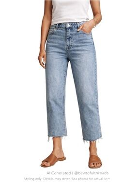 High Rise Raw Hem Straight Leg Cropped Jeans Size 8 Light Wash